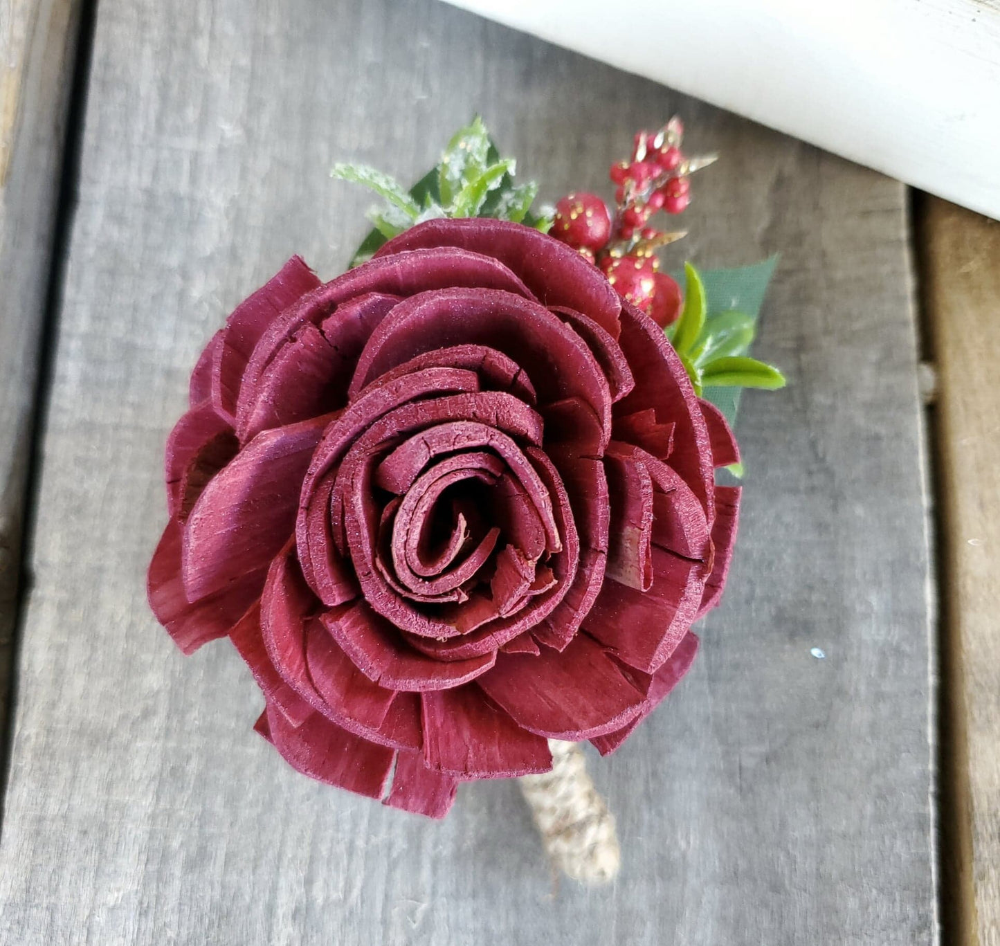 Christmas Wood Flower Boutonniere, Holiday Wedding Flowers, Christmas Wedding Boutonniere, Groom Flower, Lapel Pin, Groomsmen Pinned Flower