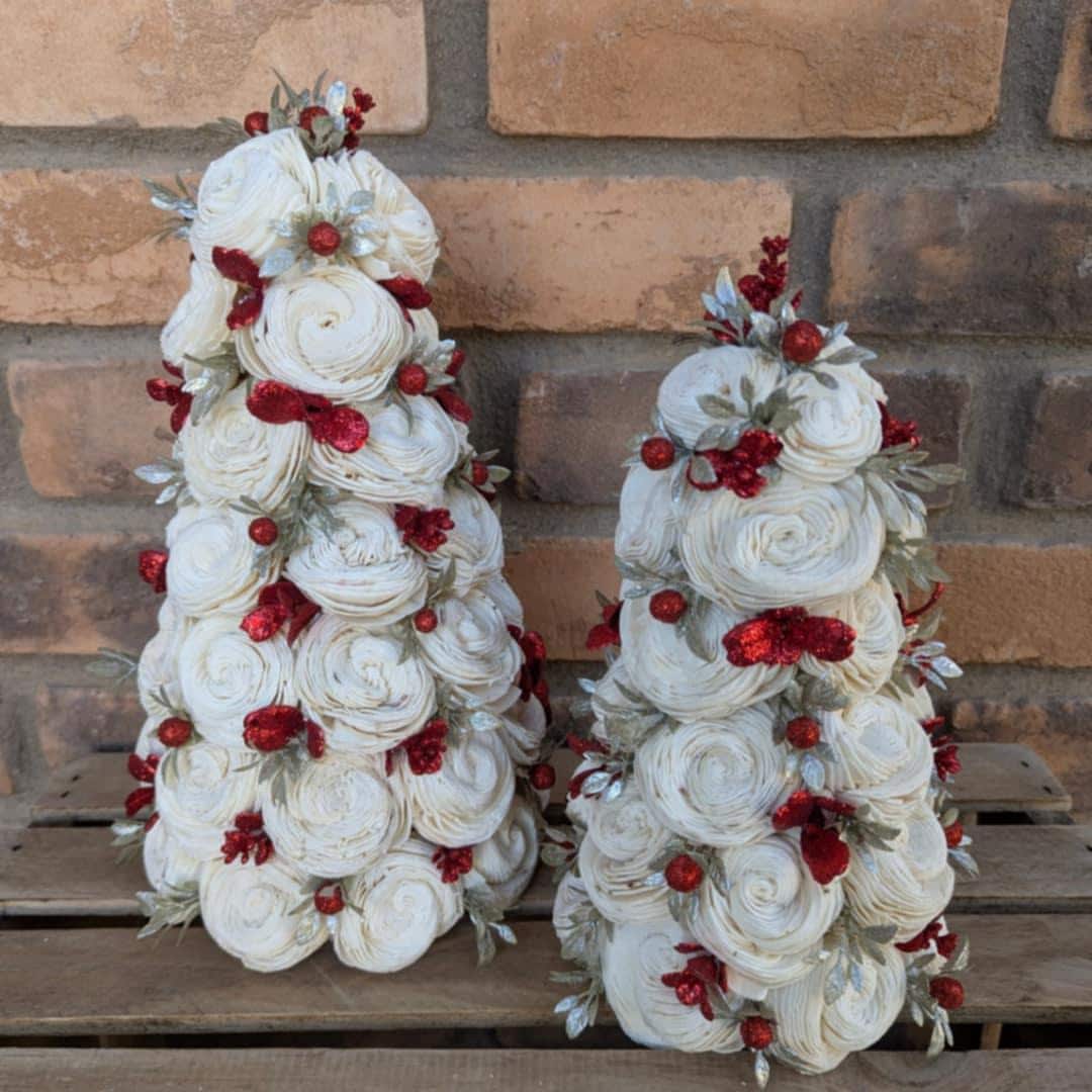 Red Glitter Christmas Tree Decor with Wood Flowers, Holiday Christmas Decor, Winter Centerpiece, Christmas Table Centerpiece, Shelf Decor