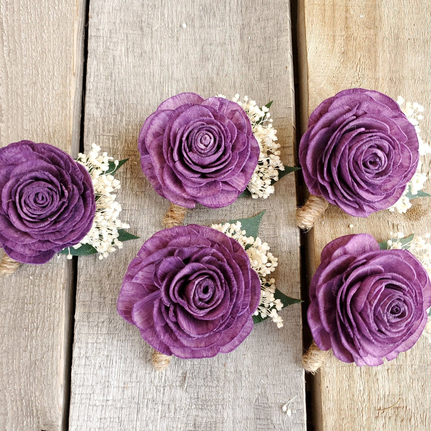 Groom Boutonniere with Wood Flower, Wooden Boutonniere, Groomsmen Pinned Flower for Wedding, Father of the Bride Lapel Pin, Pinned Corsage