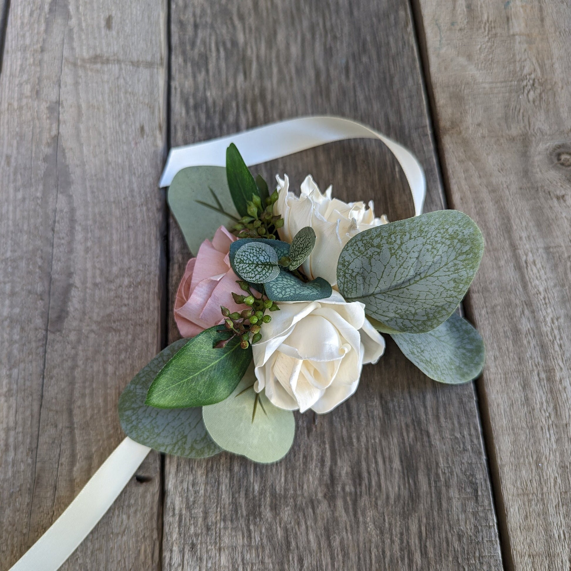 Wedding Wrist Corsage with Wood Flowers, Eucalyptus Wristlet, Wedding Corsage for Bridesmaids, Wooden Flowers Pinned Corsage