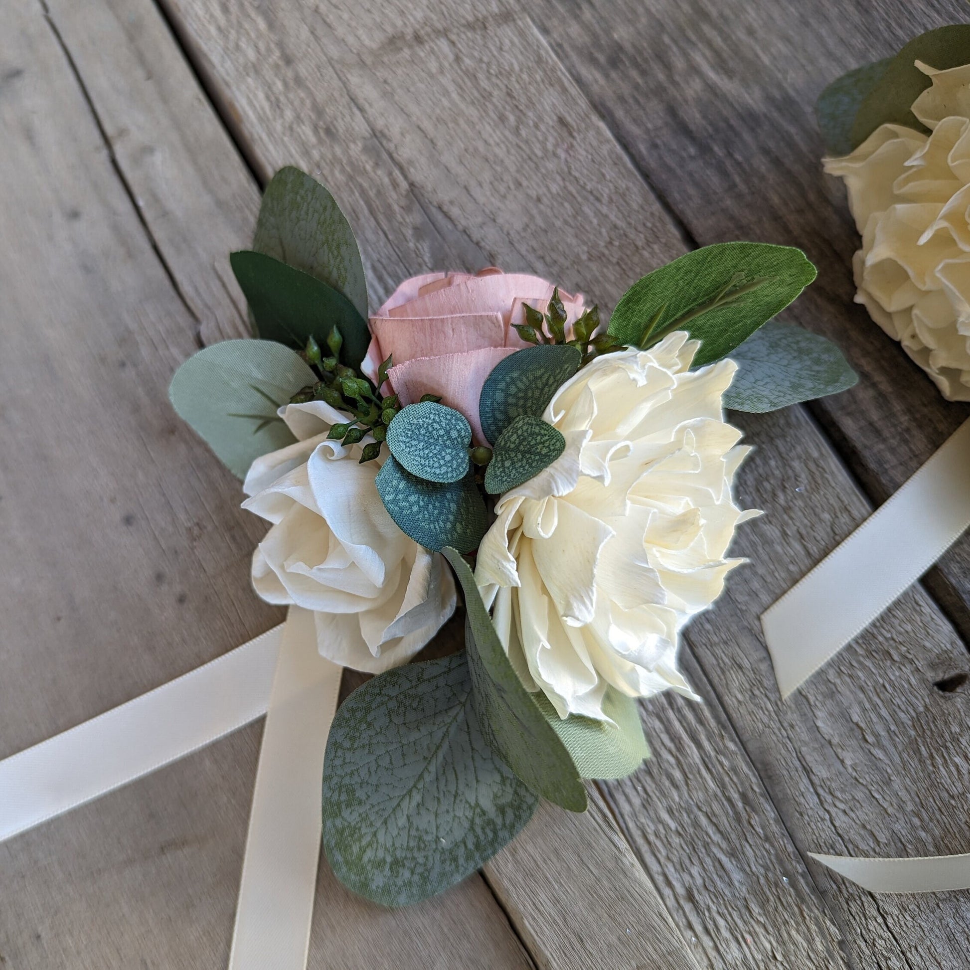 Wedding Wrist Corsage with Wood Flowers, Eucalyptus Wristlet, Wedding Corsage for Bridesmaids, Wooden Flowers Pinned Corsage