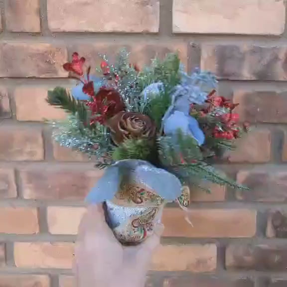 Holiday Pine Cone Flower Mason Jar Arrangement, Christmas Centerpiece, Holiday Hostess Gift, Festive Flower Table Centerpiece