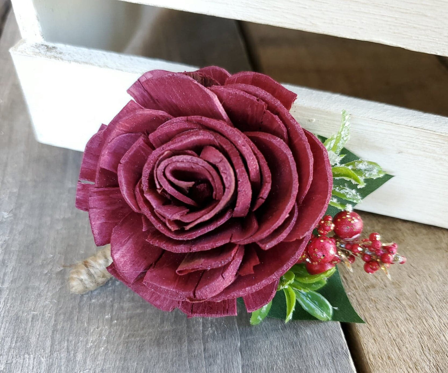 Christmas Wood Flower Boutonniere, Holiday Wedding Flowers, Christmas Wedding Boutonniere, Groom Flower, Lapel Pin, Groomsmen Pinned Flower