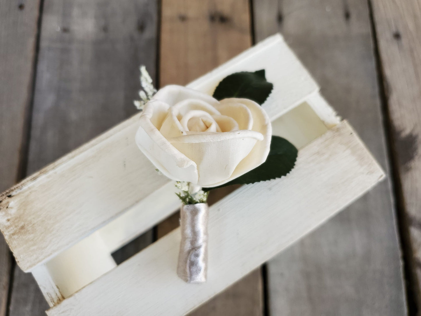 Rose Wood Flower Boutonniere, Groom Rose Boutonniere, Pinned Lapel, Pinned Flower for Groomsmen, Father of the Bride Flower