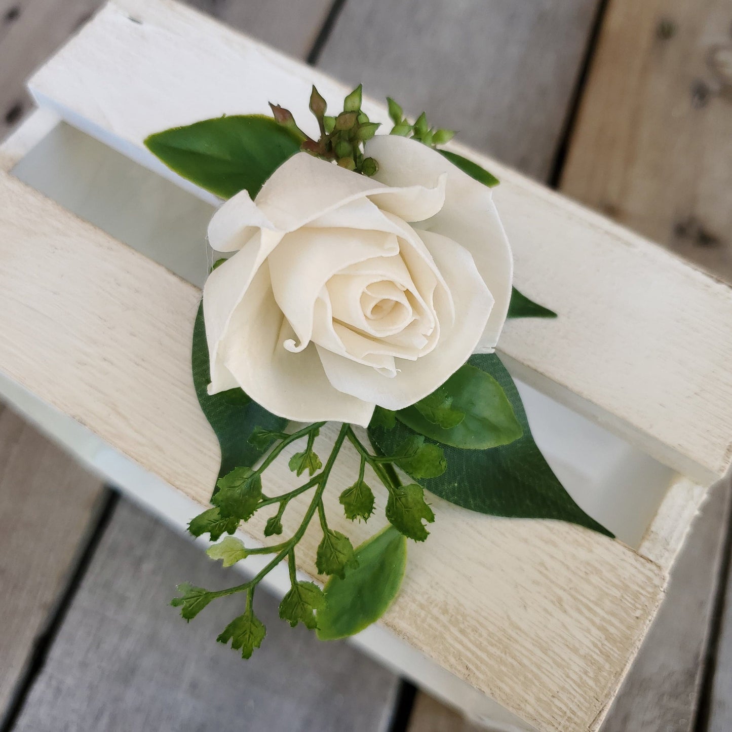 Wood Flower Boutonniere for Groom, Lapel Pin for Groom and Groomsmen, Groom flower, Wooden Flower for Jacket, Guy Wedding Flowers