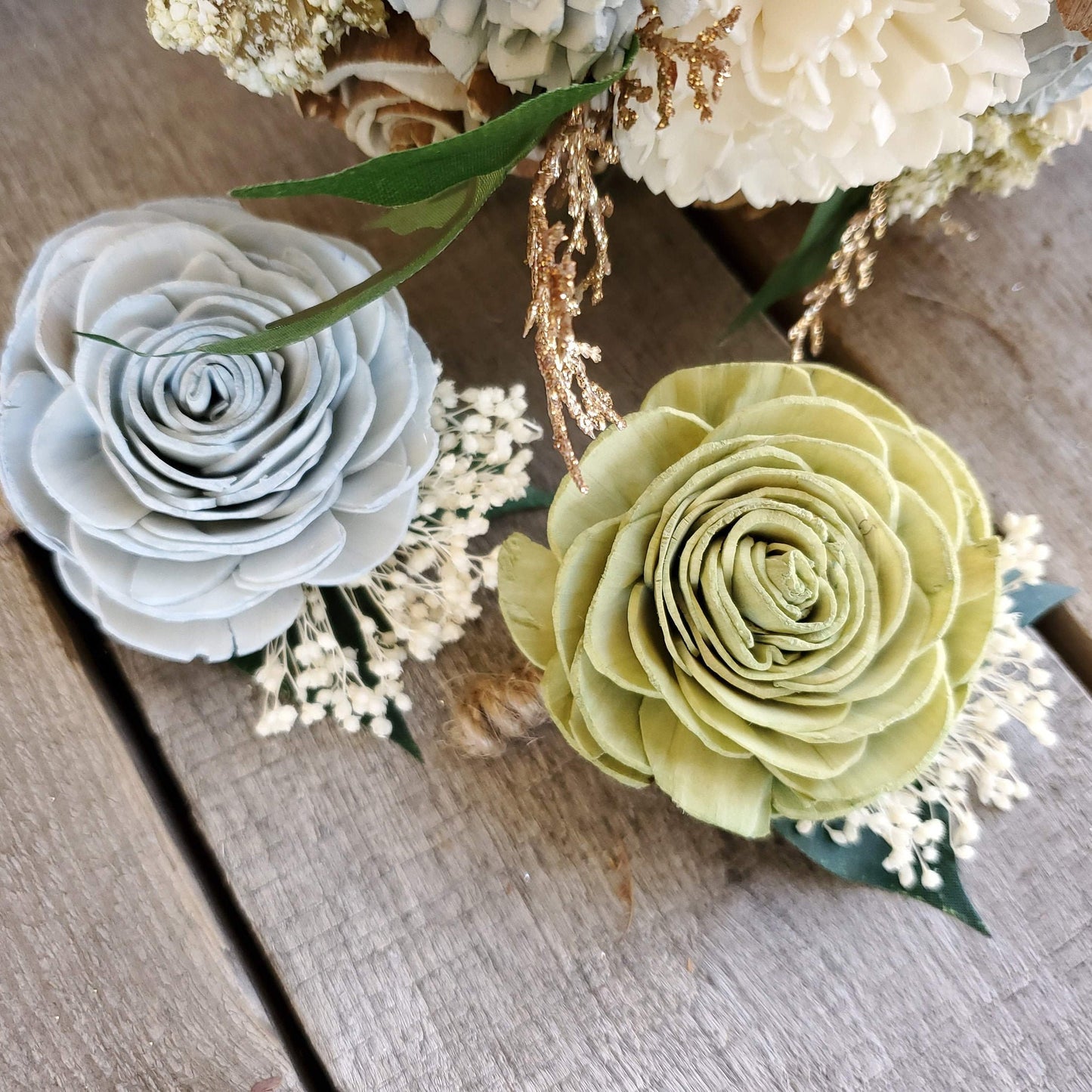 Groom Boutonniere with Wood Flower, Wooden Boutonniere, Groomsmen Pinned Flower for Wedding, Father of the Bride Lapel Pin, Pinned Corsage