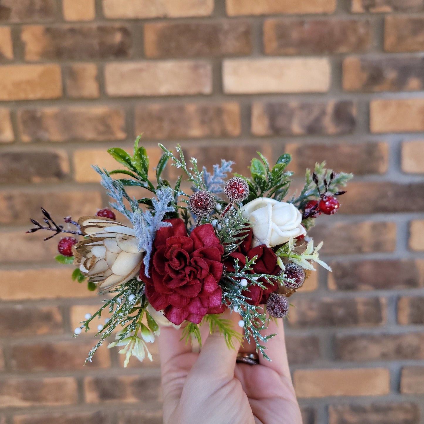Wood Flower Hair Comb, Winter Wedding Floral Hair Comb, Wooden Flowers Bridal Hair Piece, Christmas Wedding Hair Comb, Flower Girl Hair Comb