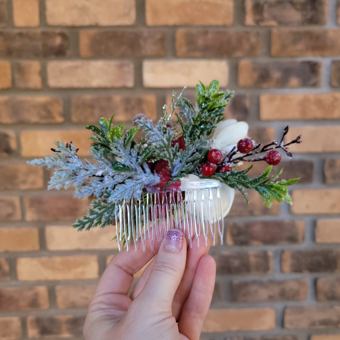 Wood Flower Hair Comb, Winter Wedding Floral Hair Comb, Wooden Flowers Bridal Hair Piece, Christmas Wedding Hair Comb, Flower Girl Hair Comb