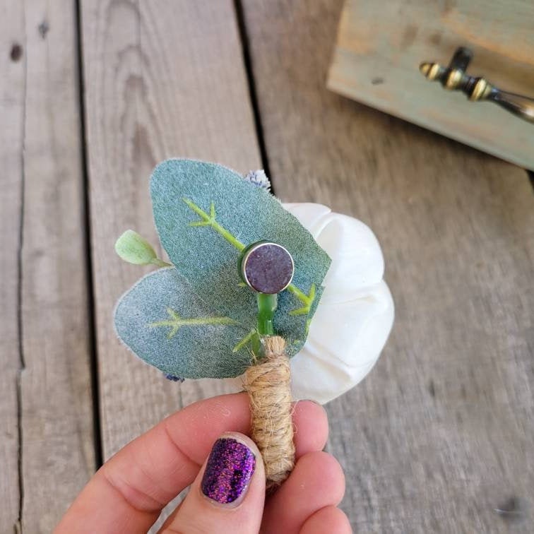 Boutonniere with Wood Flower, Sola Wood Flowers Boutonniere, Lapel Pin for Groom and Groomsmen, Pinned Corsage for Father of the Bride