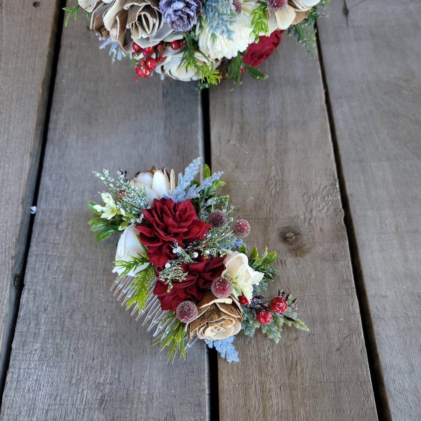 Wood Flower Hair Comb, Winter Wedding Floral Hair Comb, Wooden Flowers Bridal Hair Piece, Christmas Wedding Hair Comb, Flower Girl Hair Comb