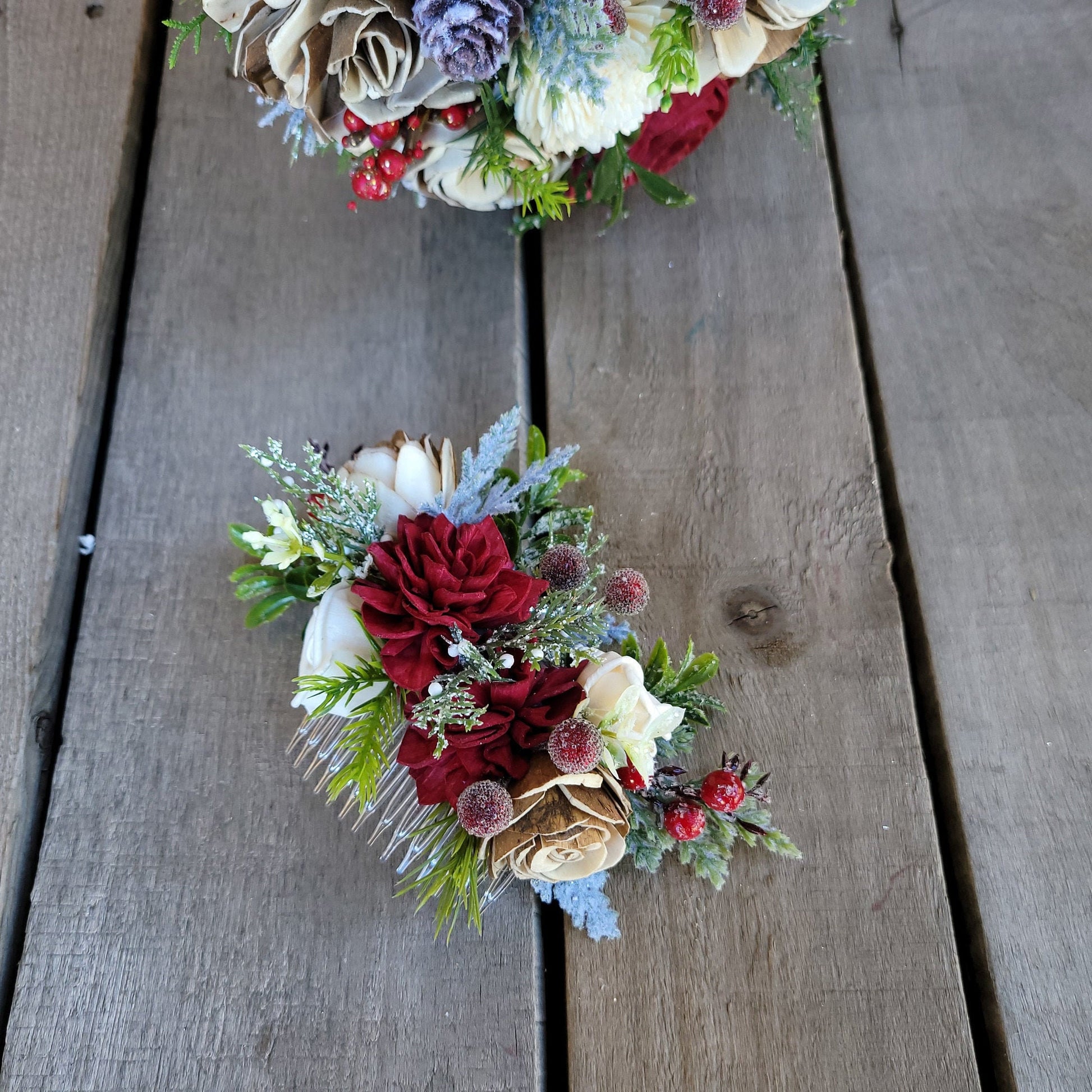 Wood Flower Hair Comb, Winter Wedding Floral Hair Comb, Wooden Flowers Bridal Hair Piece, Christmas Wedding Hair Comb, Flower Girl Hair Comb