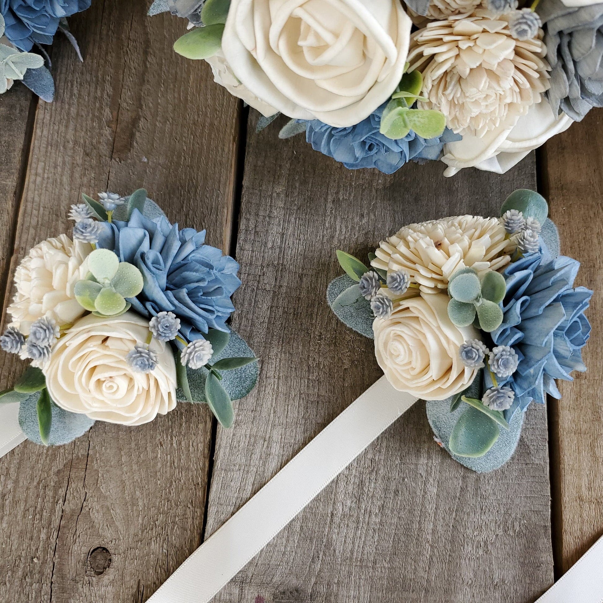 Corsage with Wood Flowers, Sola Wood Flower Wrist Corsage for Prom, Corsage Wristlet for Wedding
