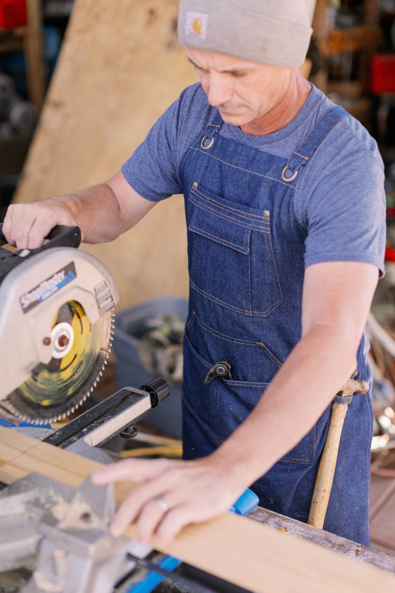 One Size Denim Apron for Men & Women, Hairstylist Apron, Apron for Crafting, Woodworking Apron with pockets, Gardening Apron, Painting Smock